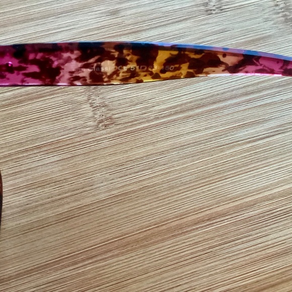 Prive Revaux Women’s Classic Polarized Sunglasses Purple Orange Tortoise Cat Eye - Picture 13 of 16